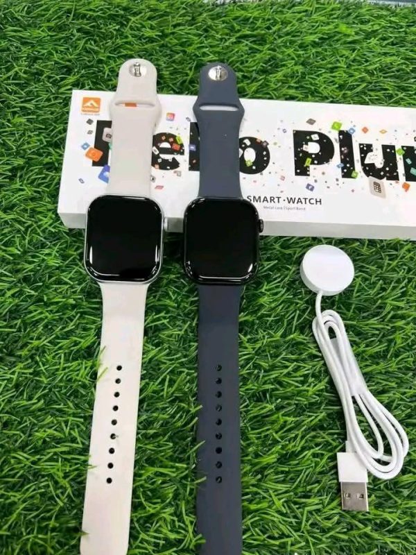 Hello Plum Smart Watch