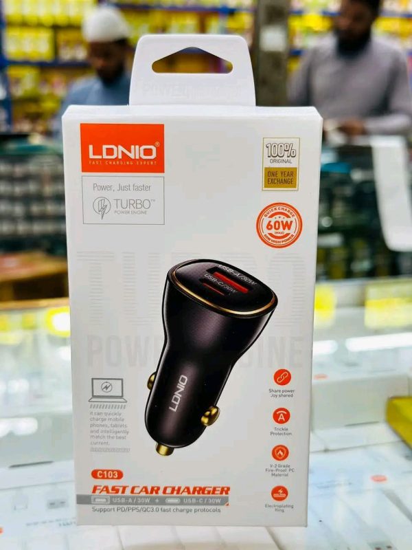 LDNIO C130 Premium Car Charger with Type-C Cable